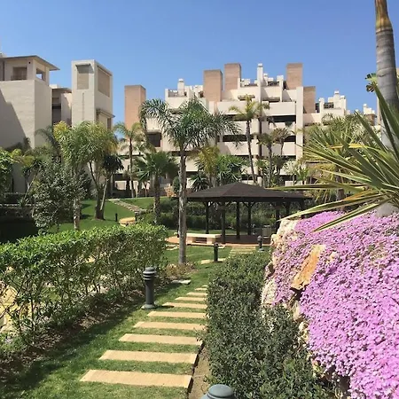 4p 3 Pools Location Garden Parking Shops * Estepona